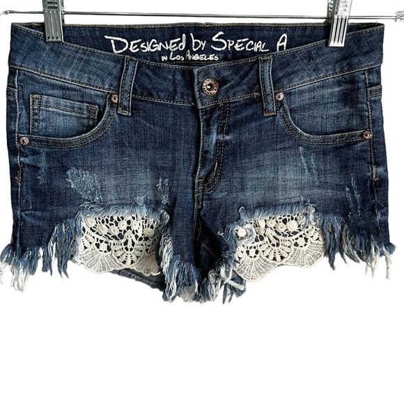 Special A Distressed Raw Hem Bootie Denim Shorts - Picture 1 of 8